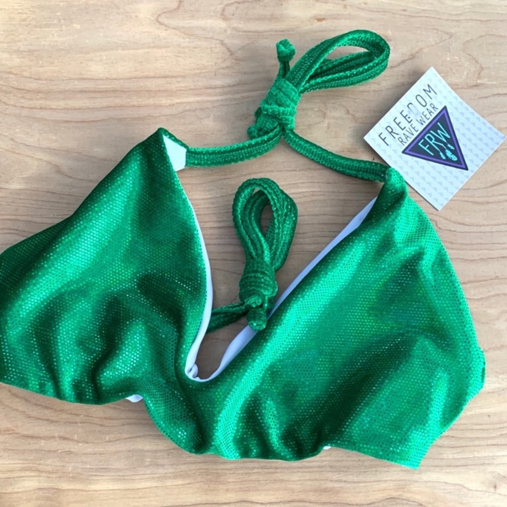 ✨ Freedom Rave Wear Velvet Sparkle Bikini Top - Picture 2 of 4